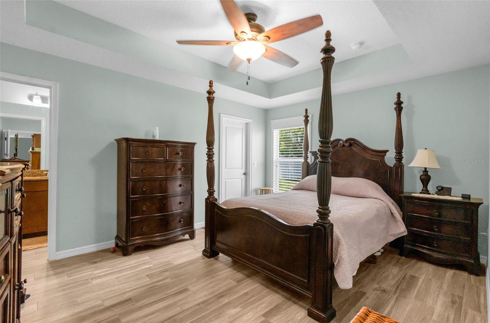 Image 22 of 45 For 9863 Deer Street