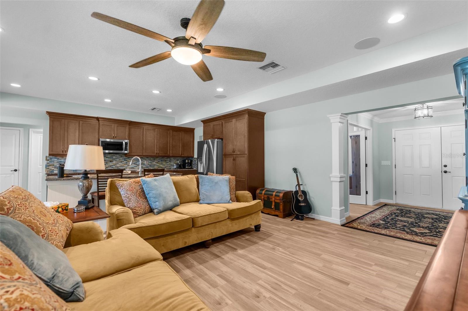 Image 6 of 45 For 9863 Deer Street