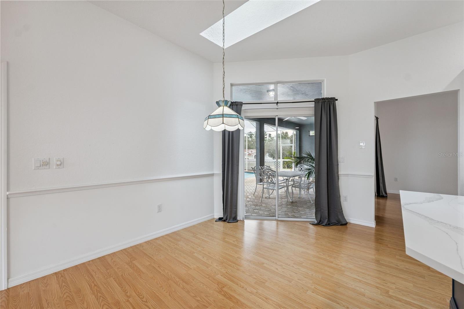 Listing photo id 23 for 6101 Krista Drive