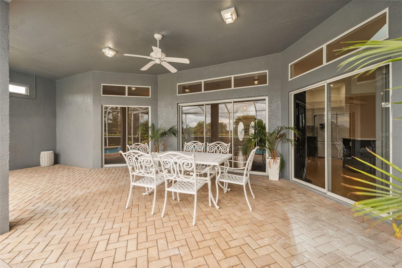 Listing photo id 42 for 6101 Krista Drive