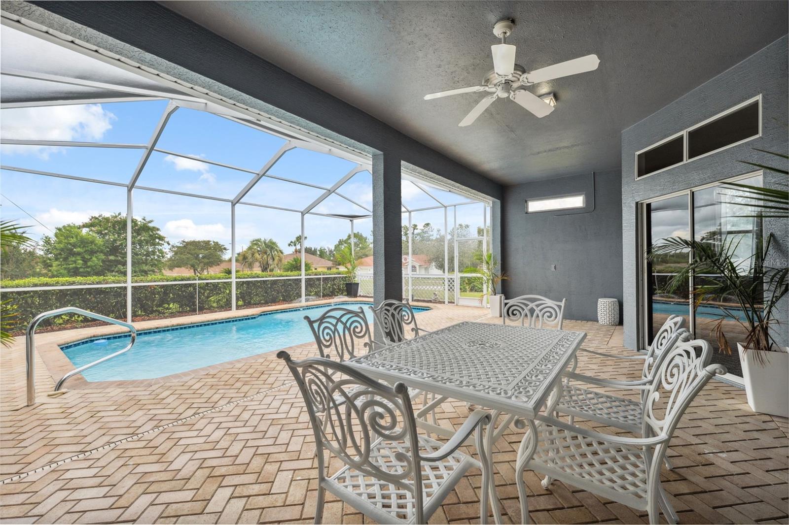 Listing photo id 43 for 6101 Krista Drive