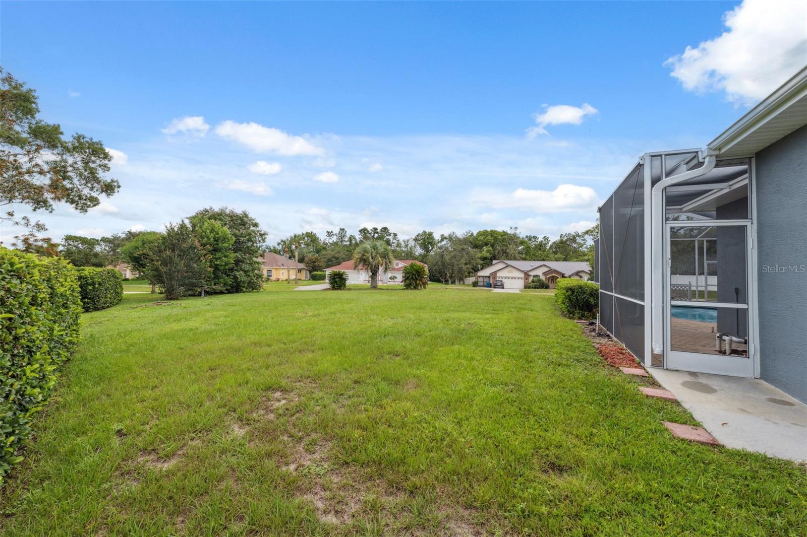 Listing photo id 48 for 6101 Krista Drive