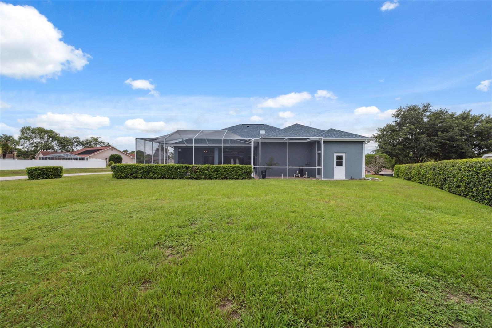 Listing photo id 50 for 6101 Krista Drive