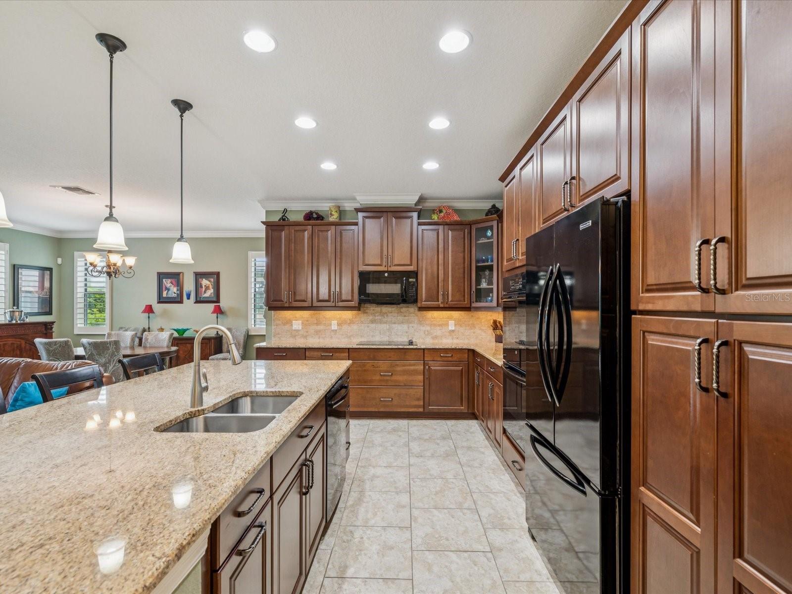 Image 11 of 40 For 1716 Cameron Court