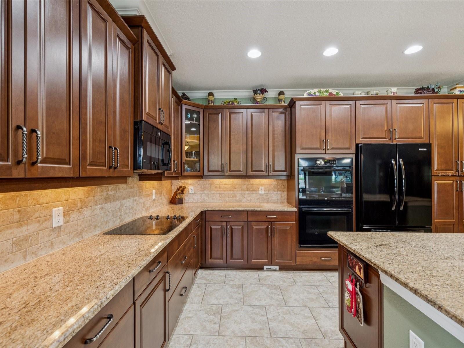 Image 12 of 40 For 1716 Cameron Court