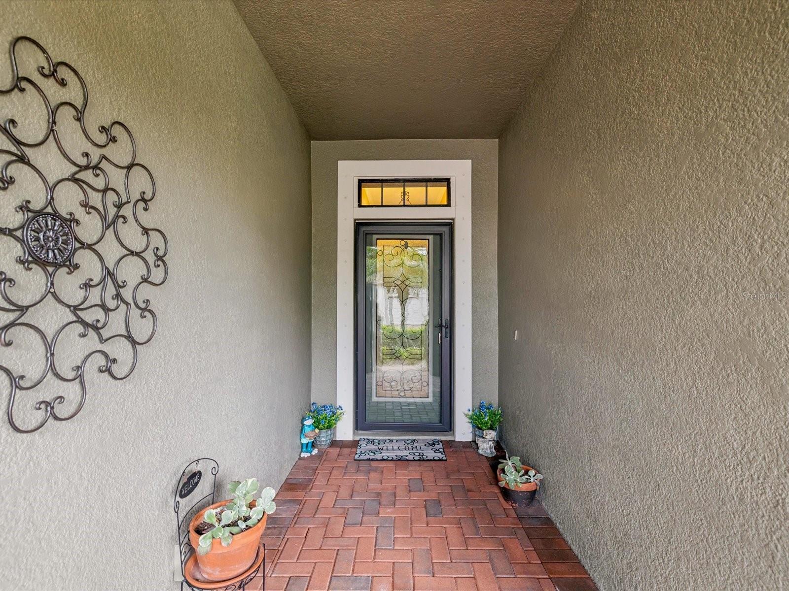 Image 4 of 40 For 1716 Cameron Court