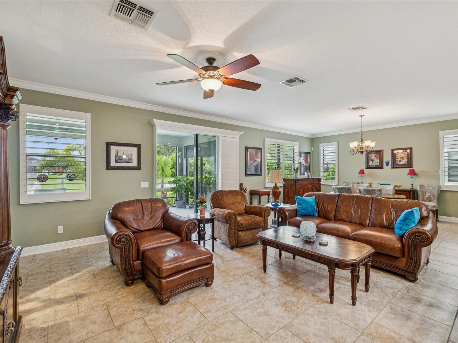 Image 9 of 40 For 1716 Cameron Court