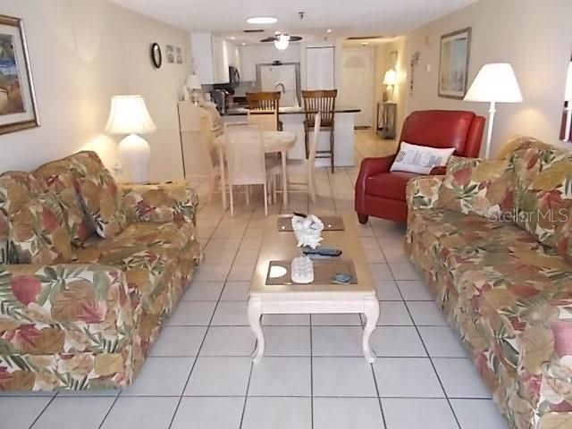 Image 10 of 37 For 14001 Gulf Boulevard 407