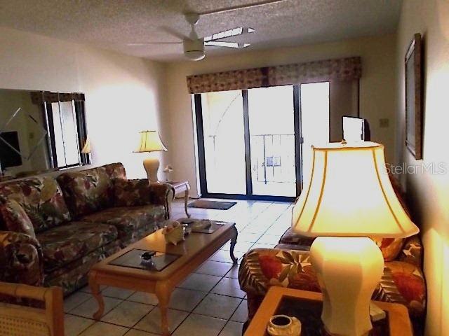Image 11 of 37 For 14001 Gulf Boulevard 407