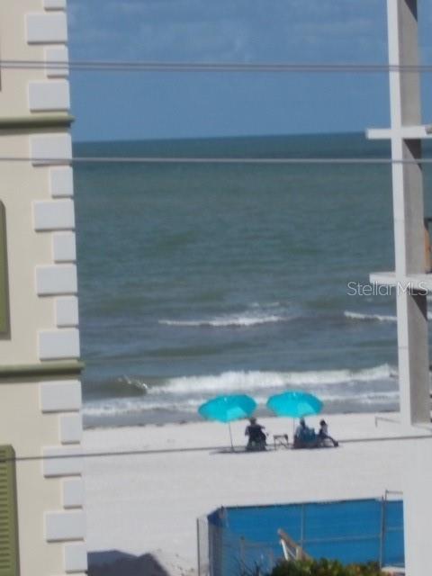 Image 14 of 37 For 14001 Gulf Boulevard 407