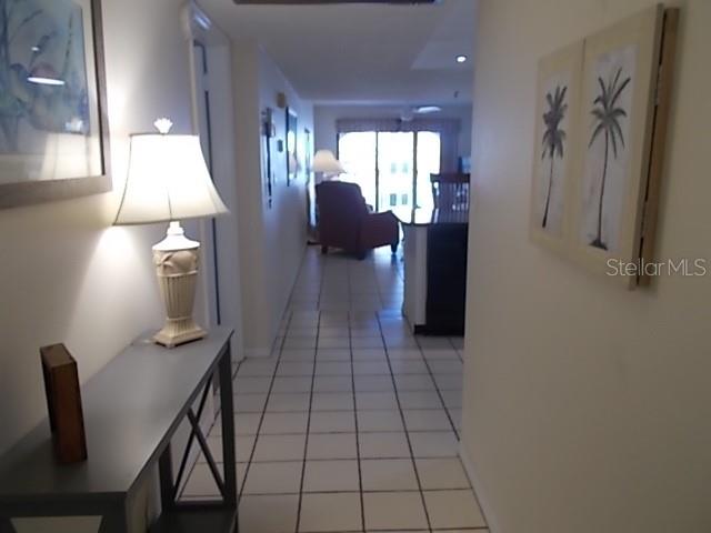 Image 5 of 37 For 14001 Gulf Boulevard 407