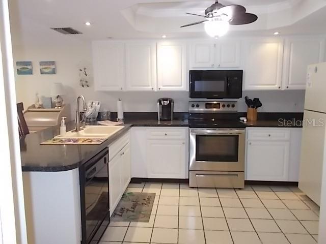 Image 7 of 37 For 14001 Gulf Boulevard 407