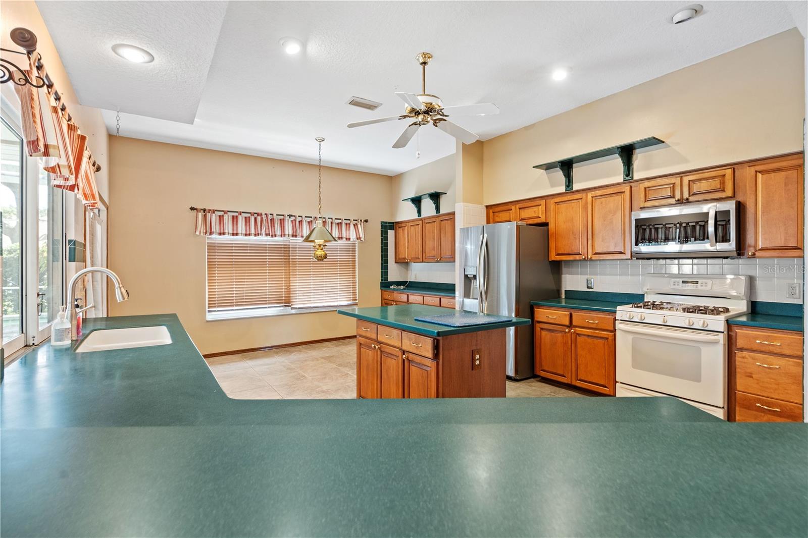 Listing photo id 9 for 8057 Moonlight Lane