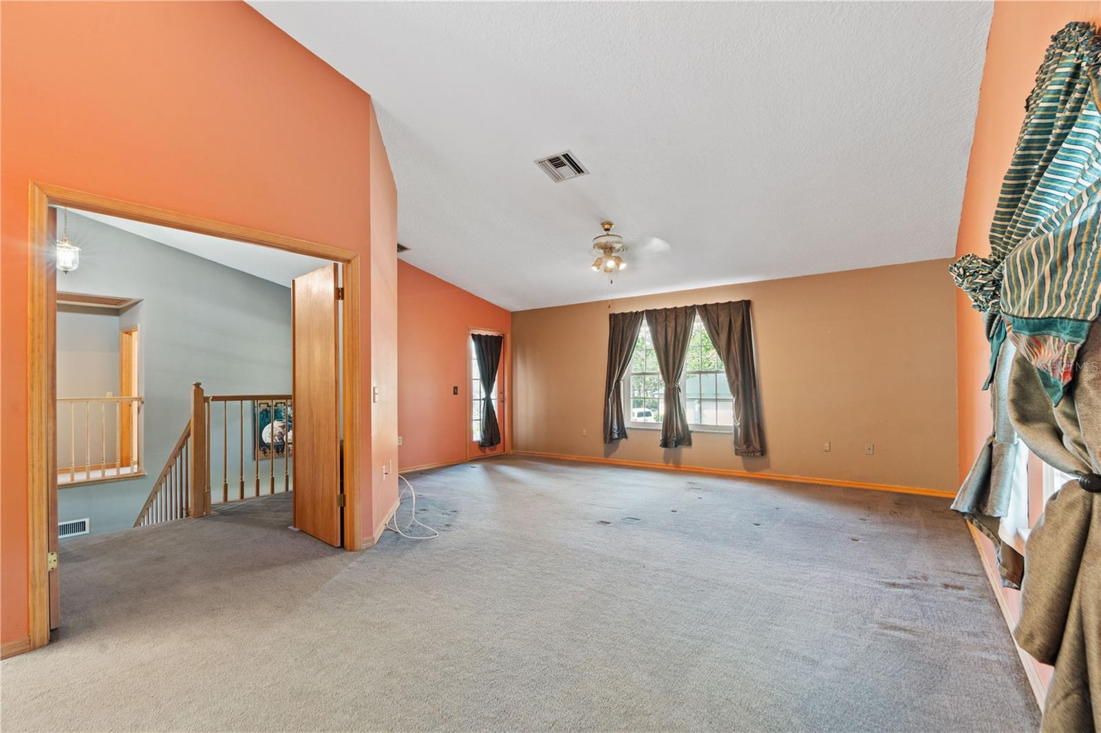 Listing photo id 17 for 8057 Moonlight Lane