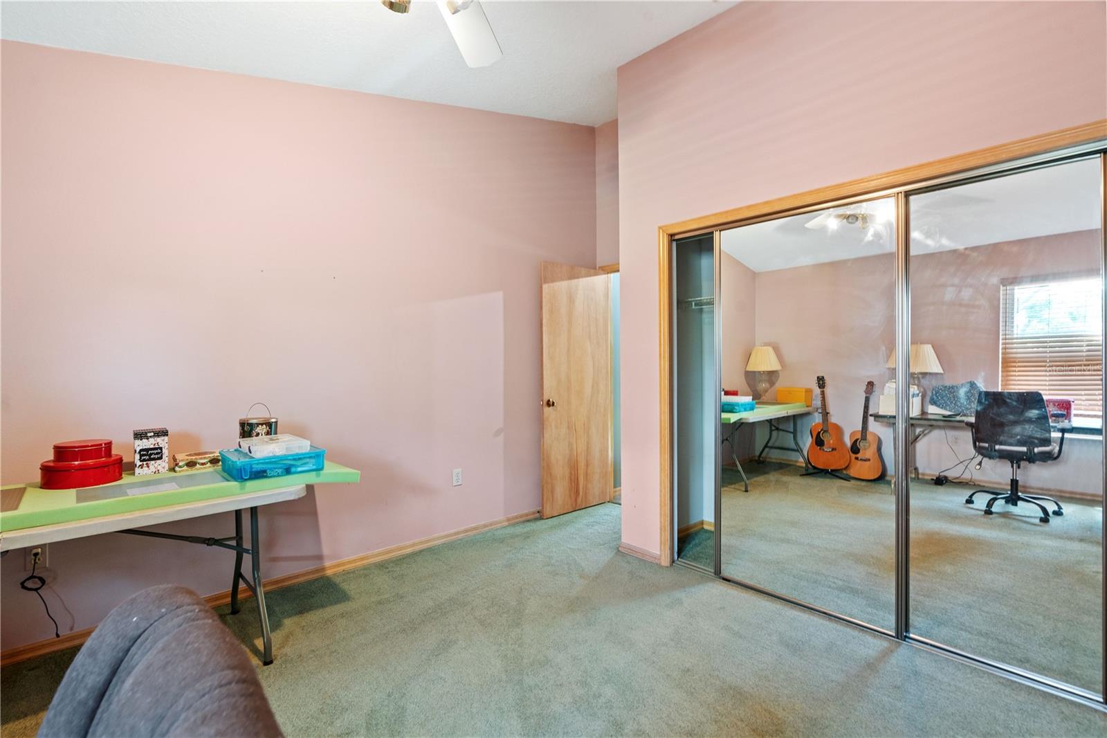Listing photo id 24 for 8057 Moonlight Lane