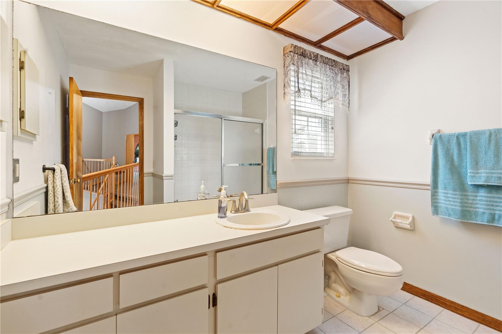 Listing photo id 27 for 8057 Moonlight Lane