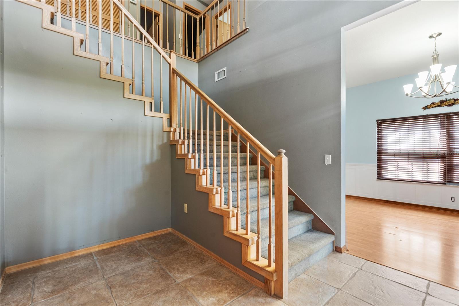 Listing photo id 1 for 8057 Moonlight Lane