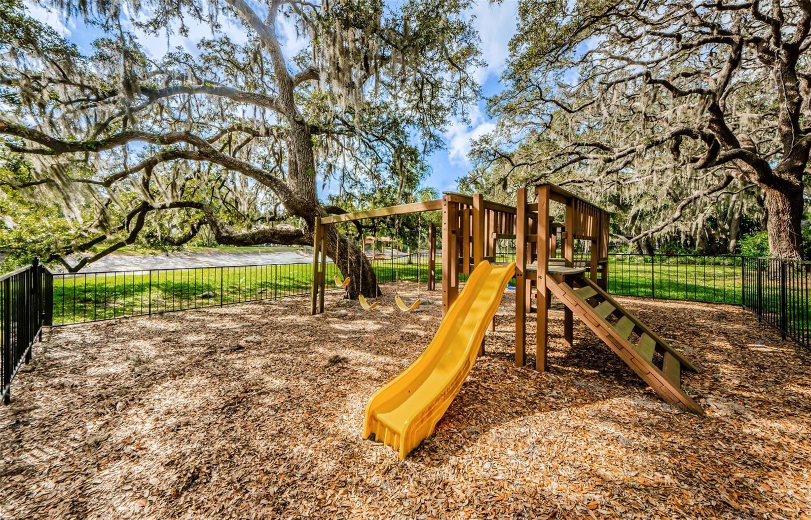 Image 72 of 82 For 8057 Moonlight Lane