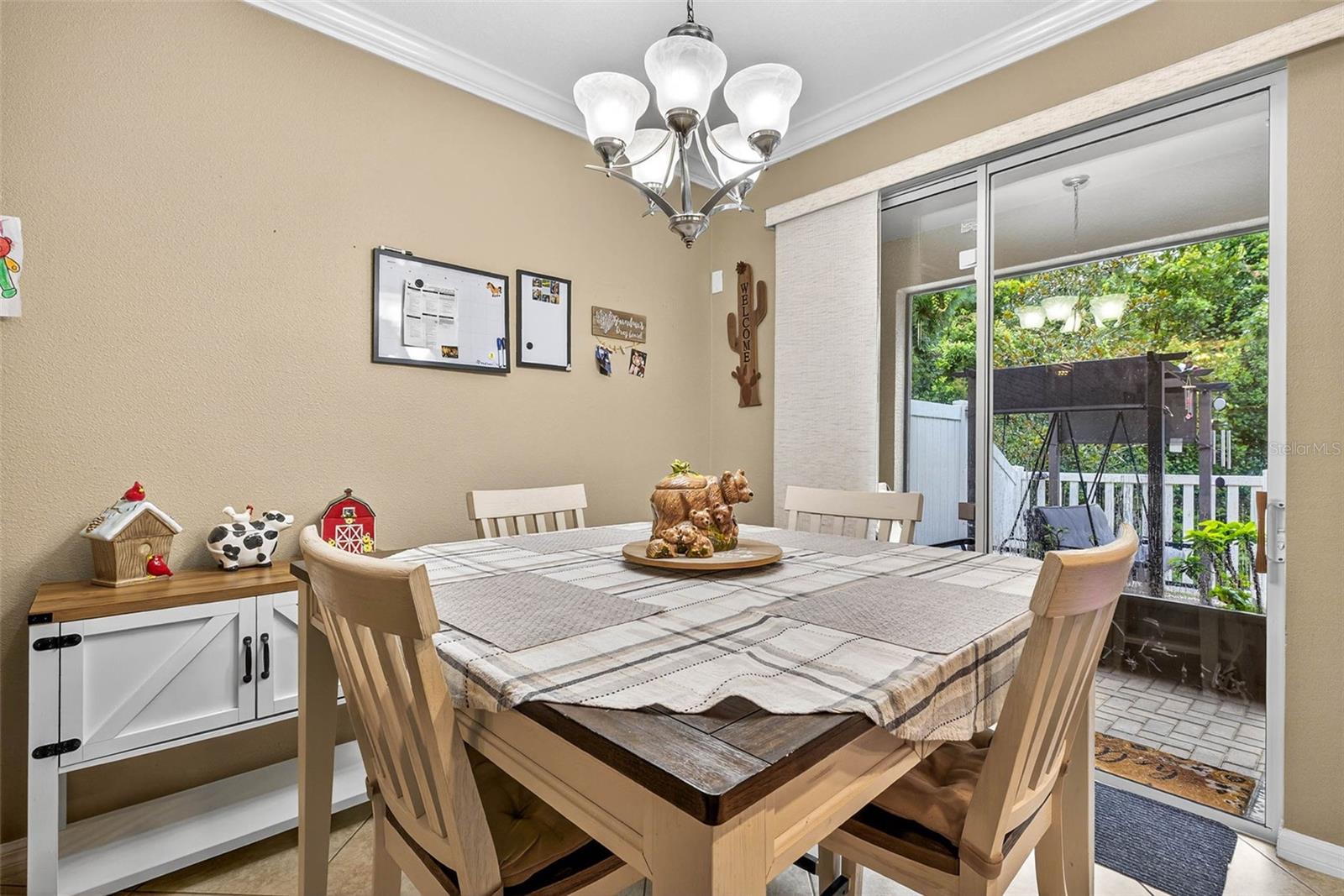 Image 14 of 38 For 11950 Greengate Drive
