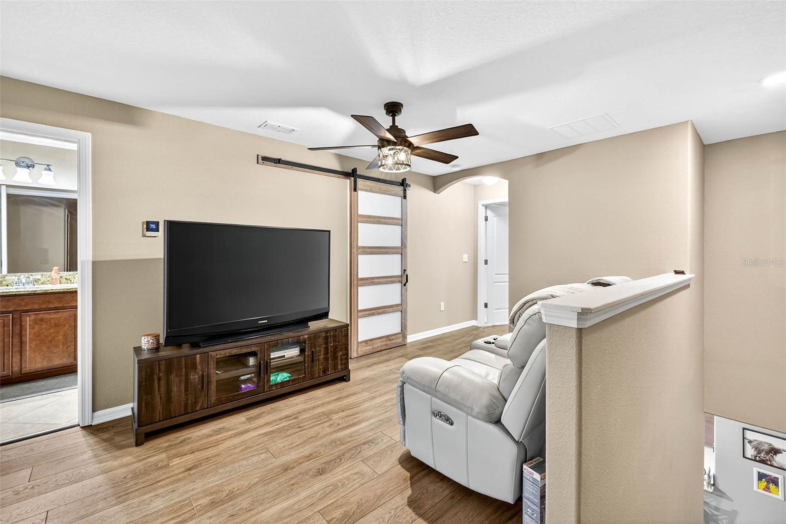 Image 18 of 38 For 11950 Greengate Drive
