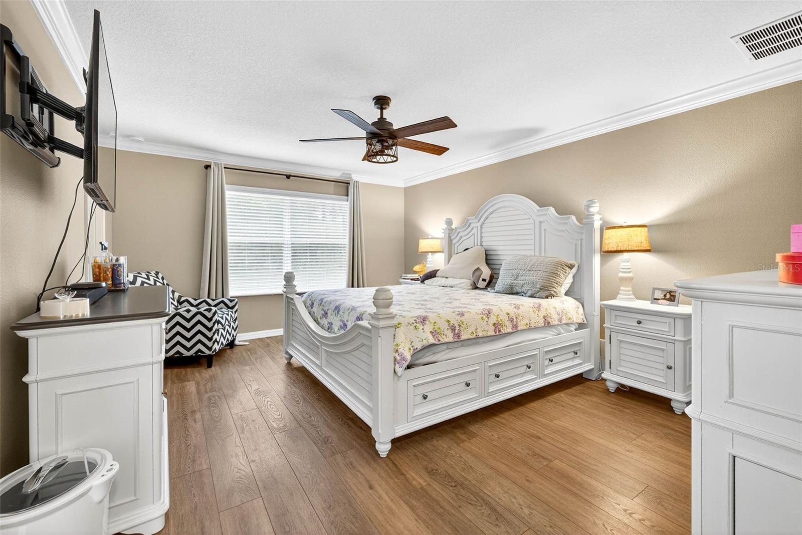 Image 26 of 38 For 11950 Greengate Drive