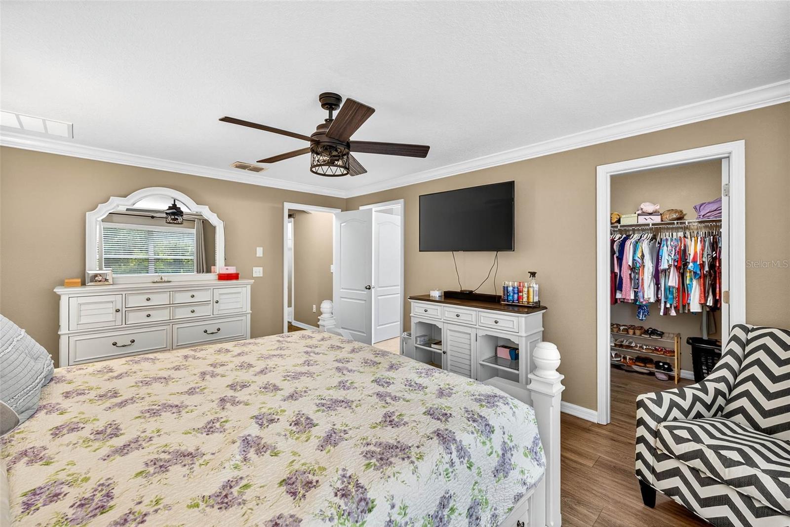 Image 27 of 38 For 11950 Greengate Drive
