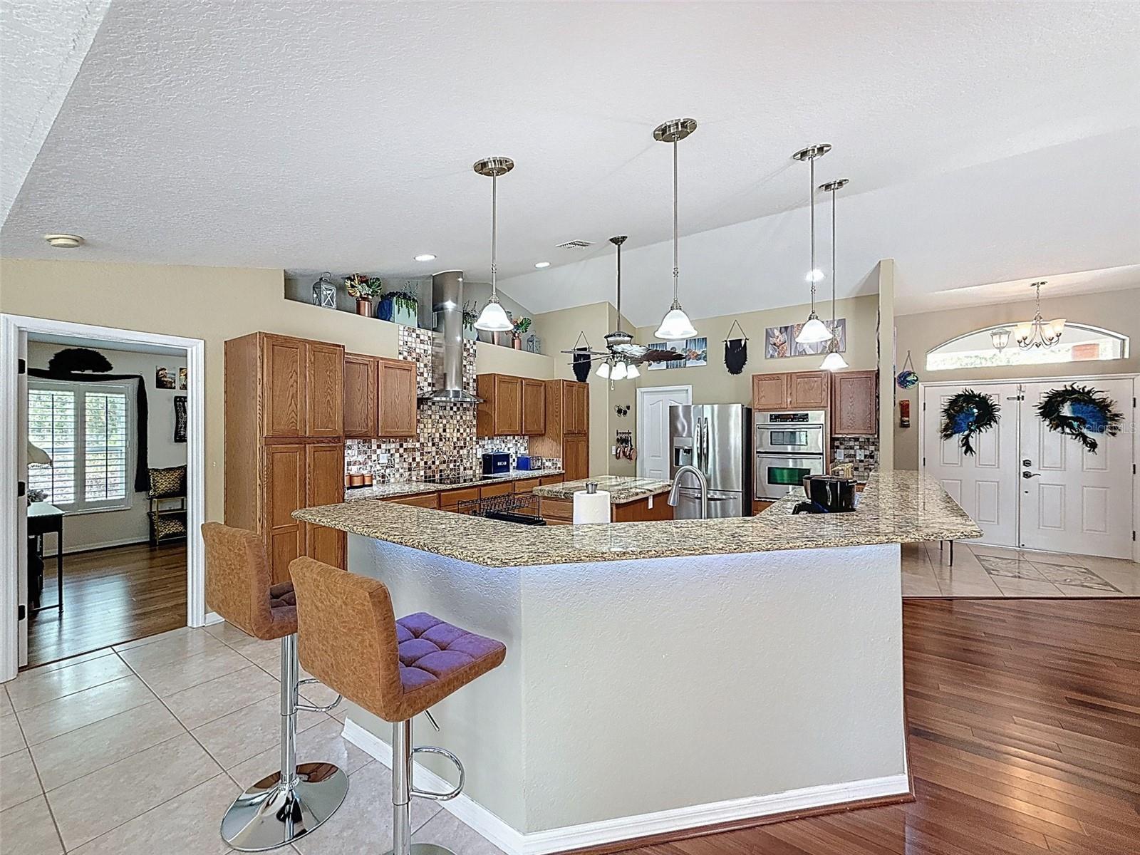 Listing photo id 14 for 18328 Maberly Road