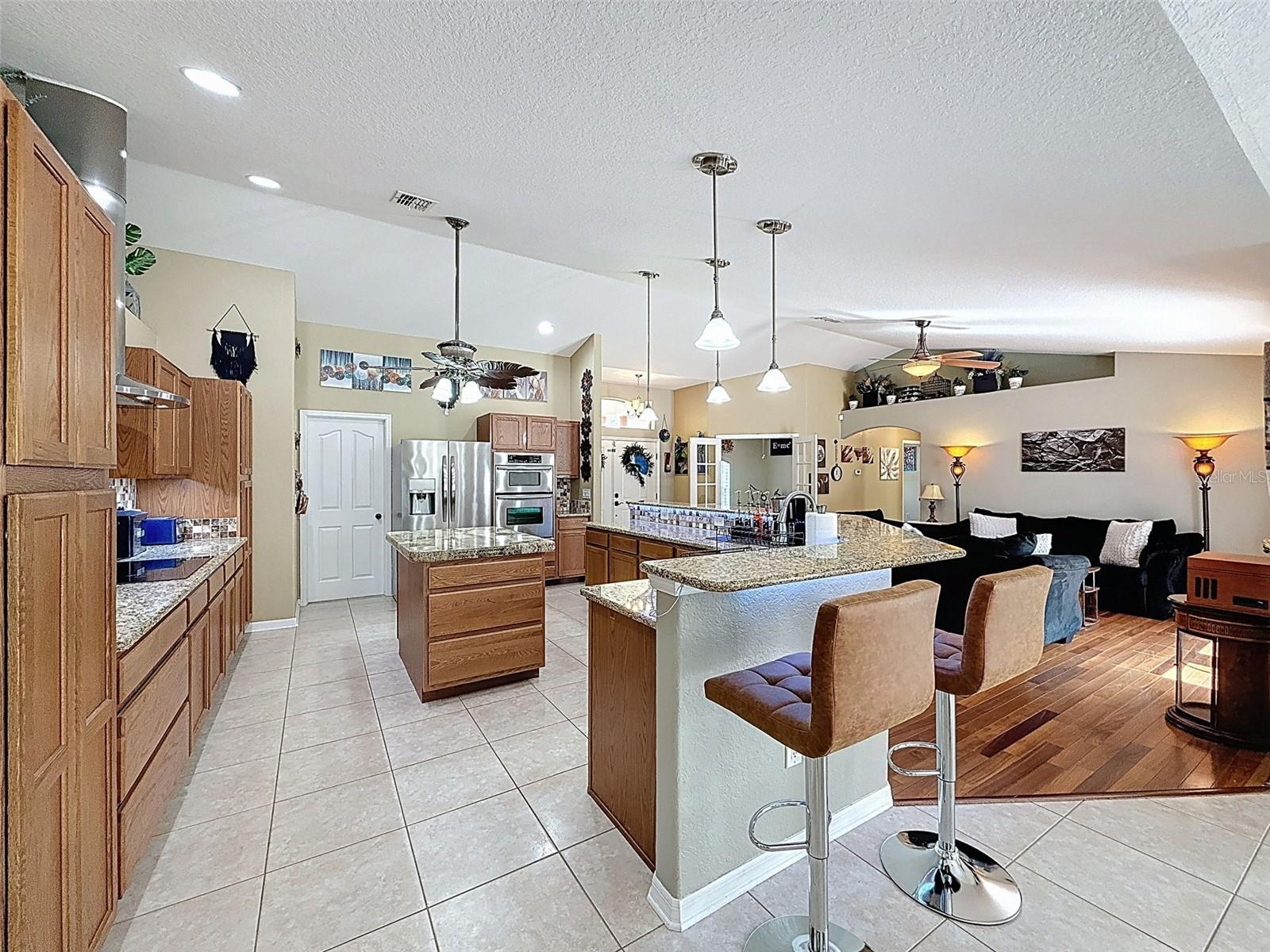 Listing photo id 21 for 18328 Maberly Road