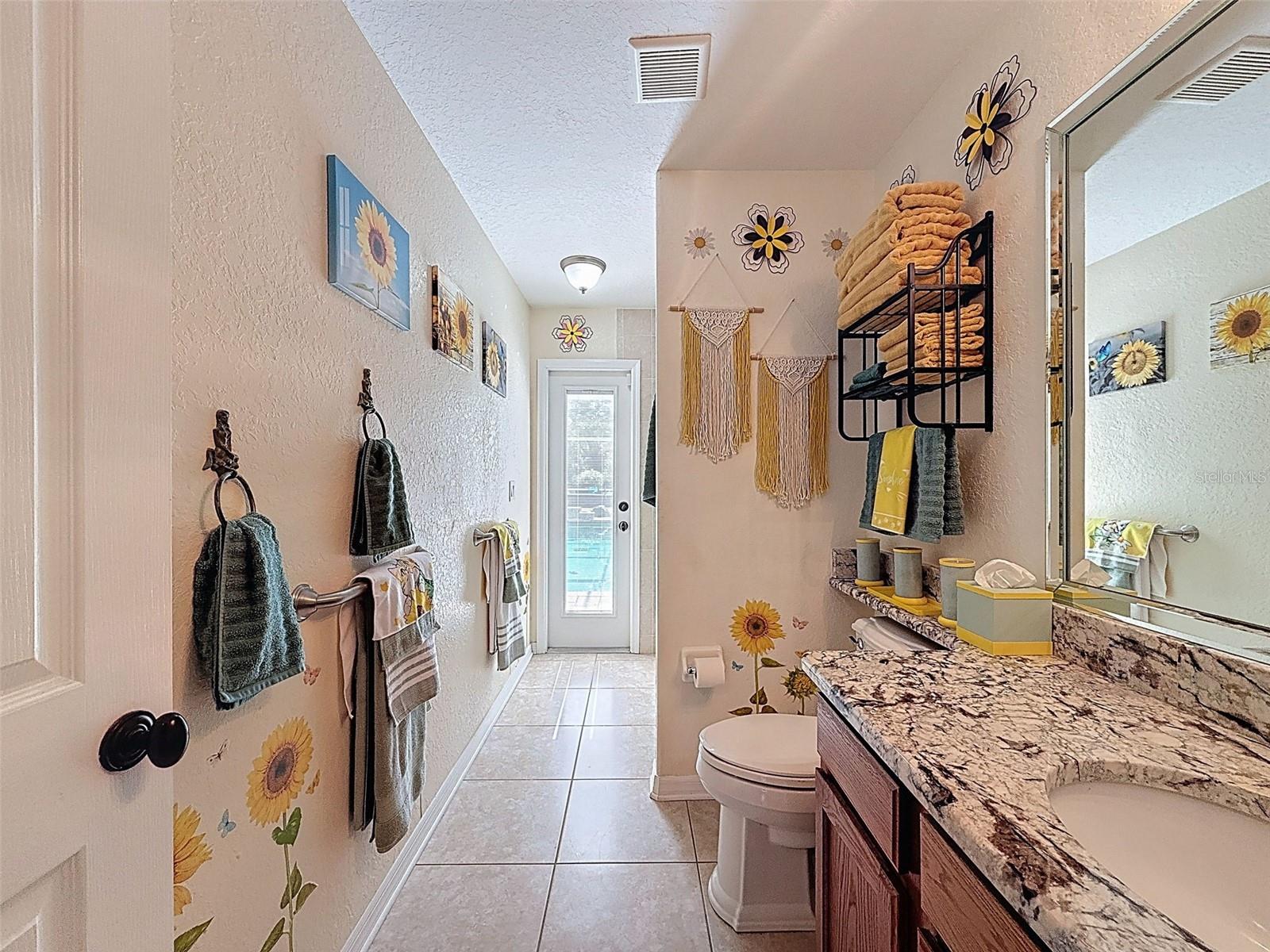 Listing photo id 39 for 18328 Maberly Road