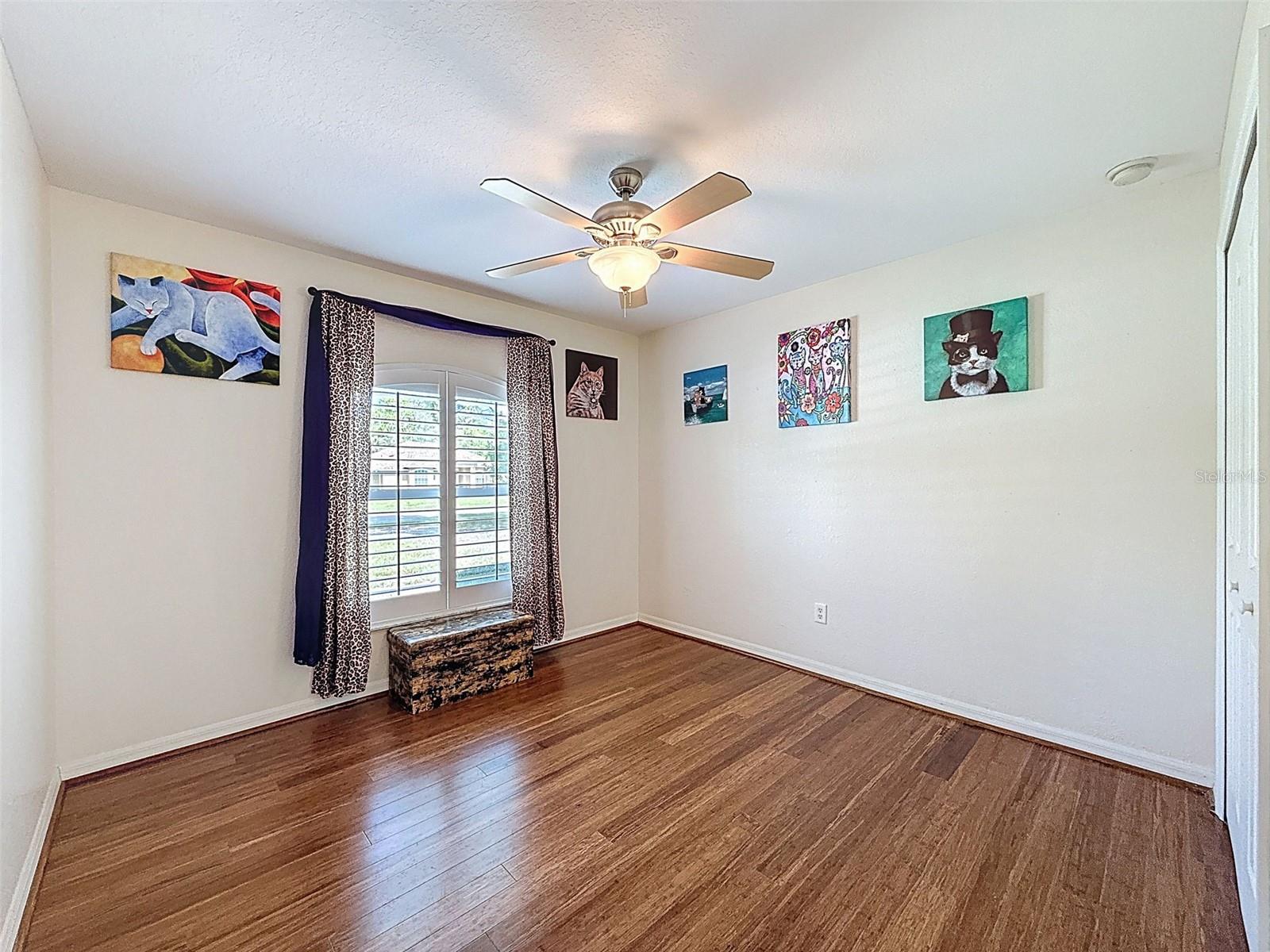 Listing photo id 44 for 18328 Maberly Road