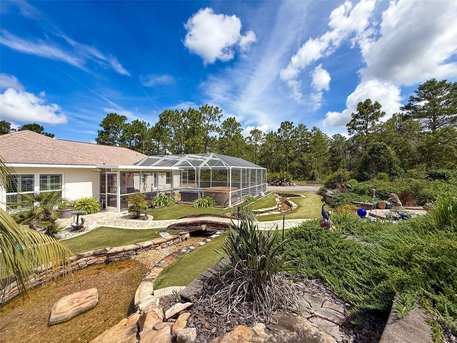 Listing photo id 65 for 18328 Maberly Road