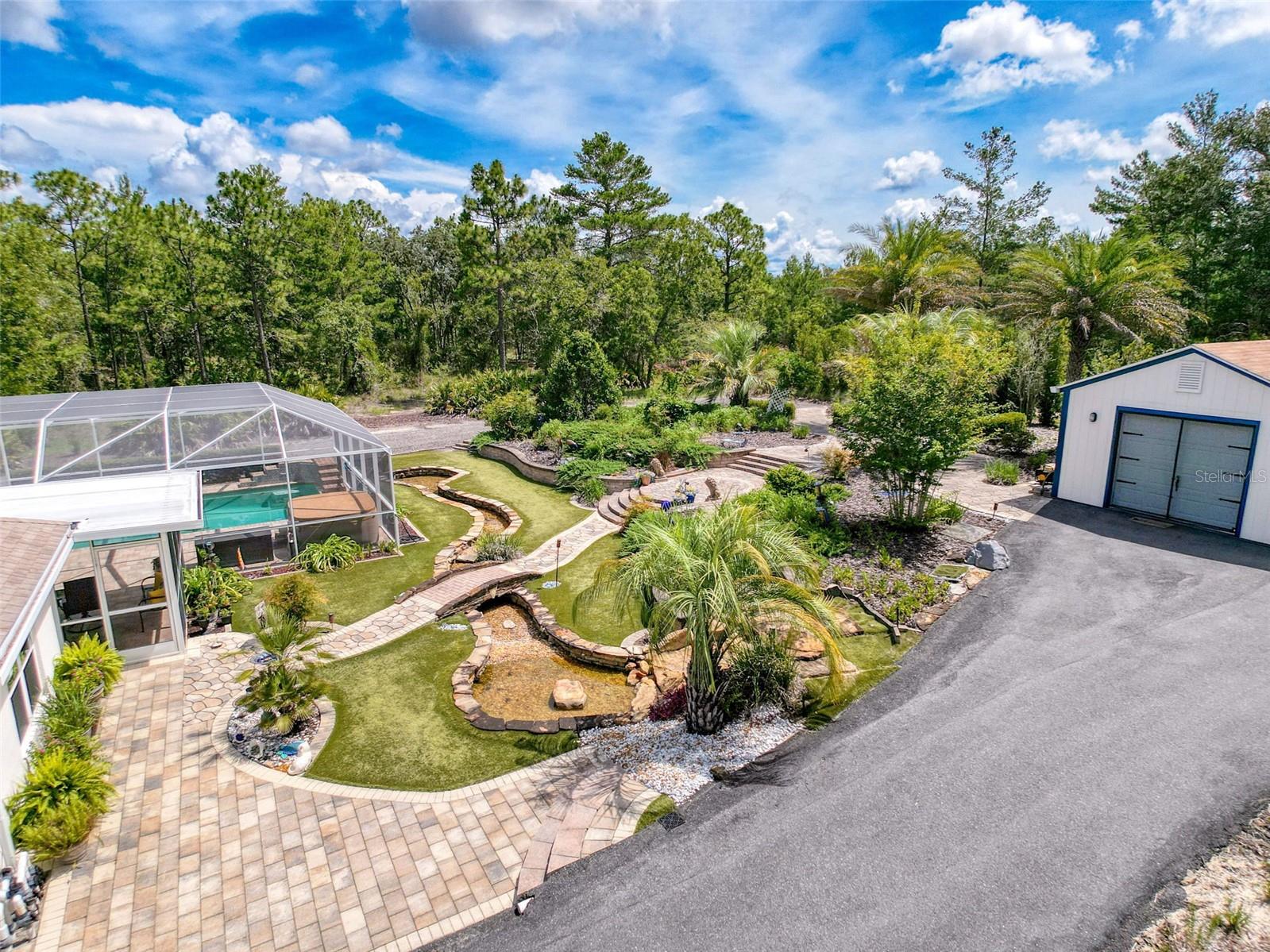 Listing photo id 75 for 18328 Maberly Road