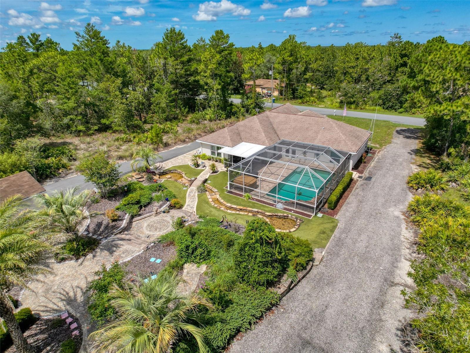 Listing photo id 81 for 18328 Maberly Road