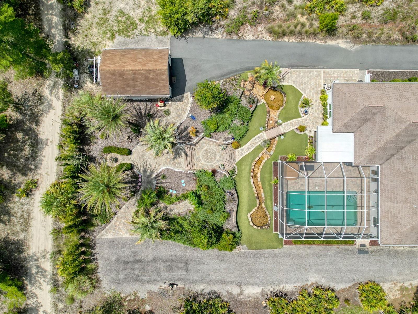 Listing photo id 82 for 18328 Maberly Road