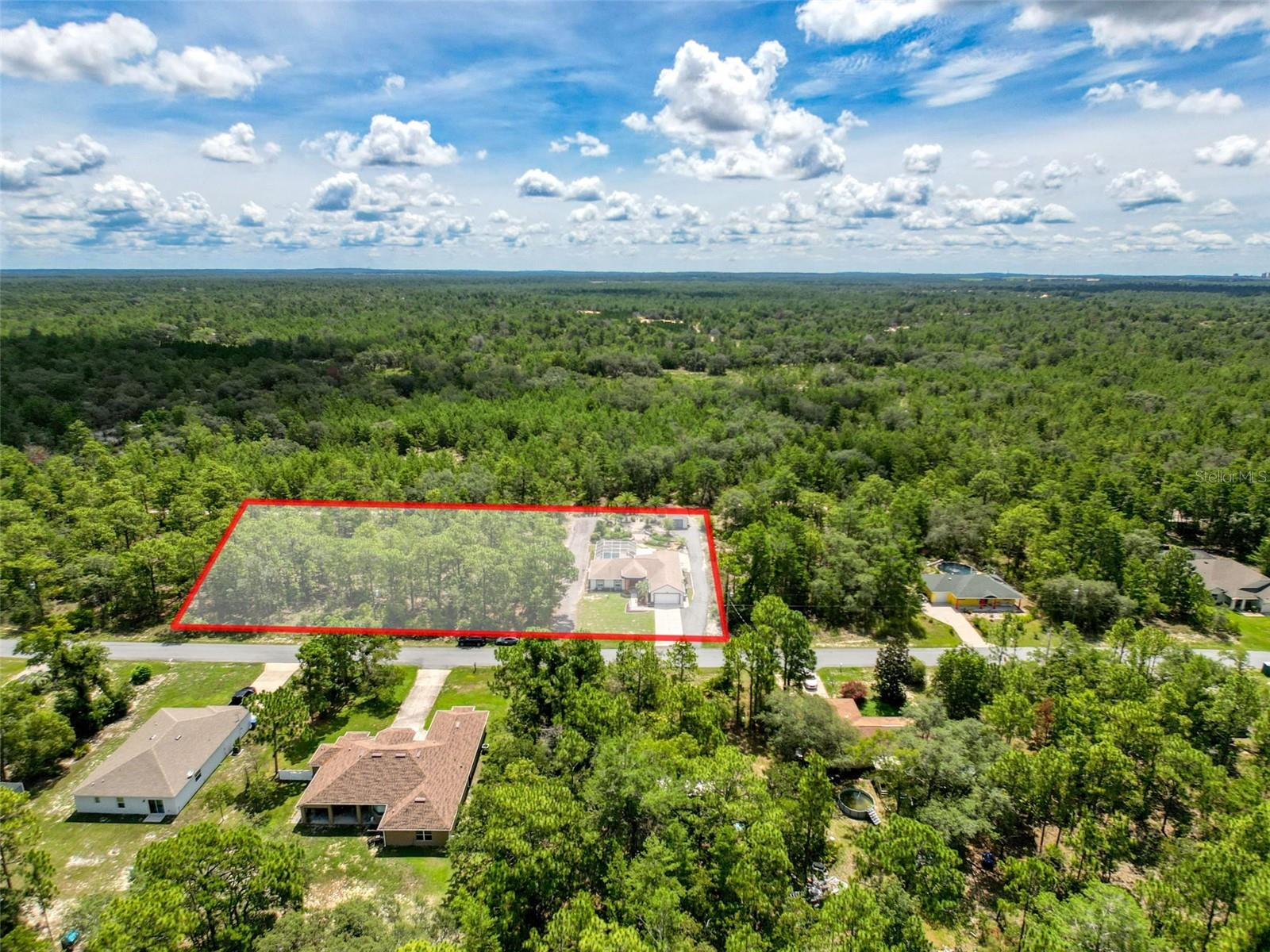 Listing photo id 91 for 18328 Maberly Road