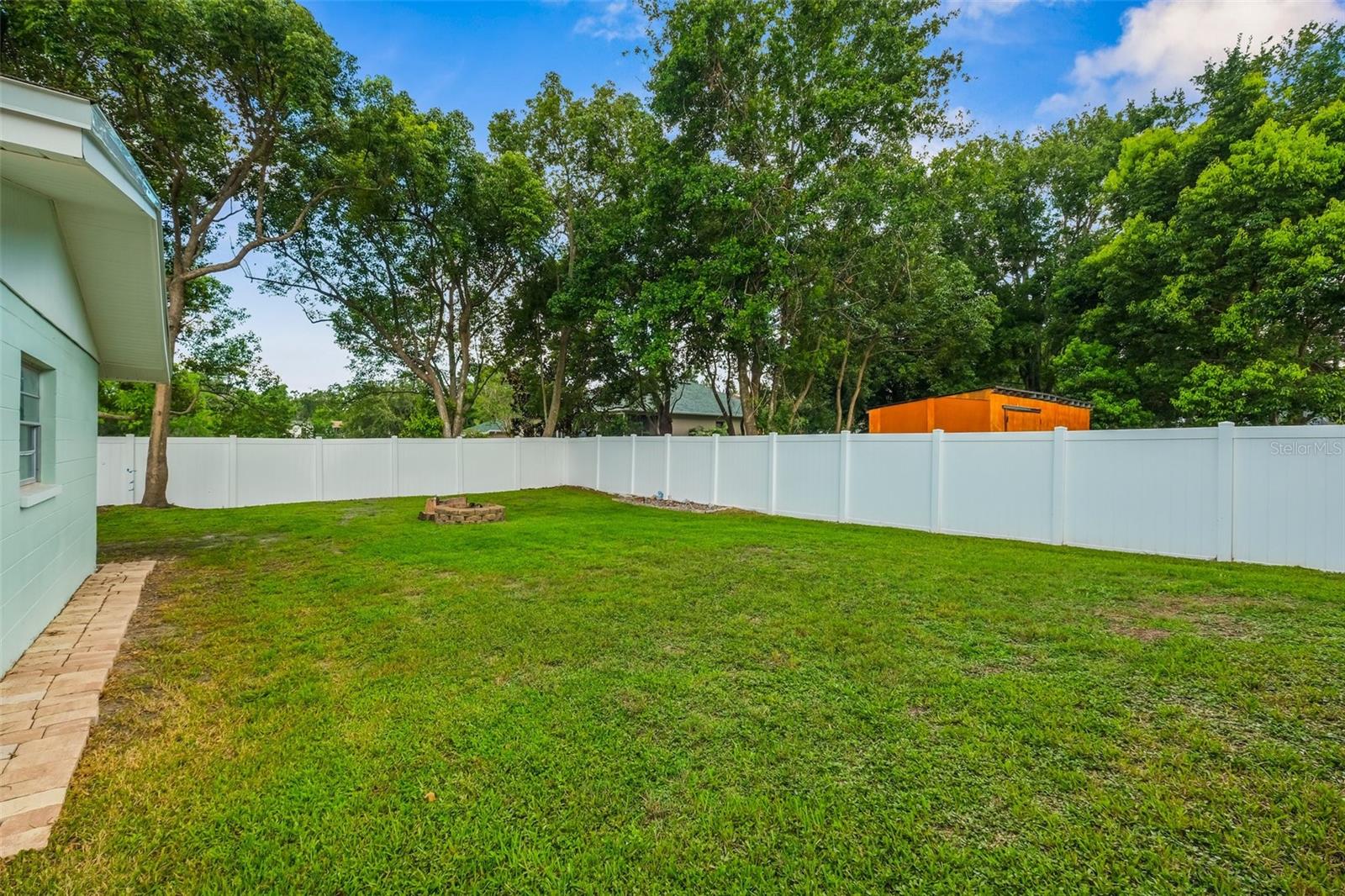 Image 21 of 68 For 18605 San Rio Circle