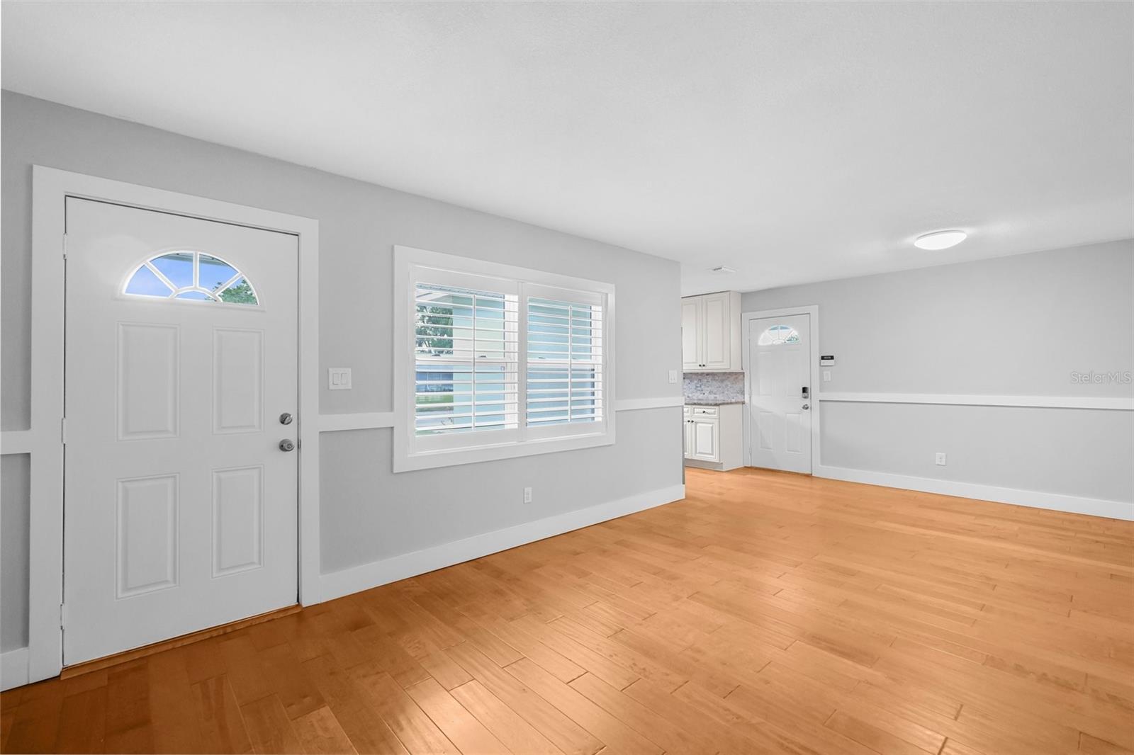 Image 41 of 68 For 18605 San Rio Circle