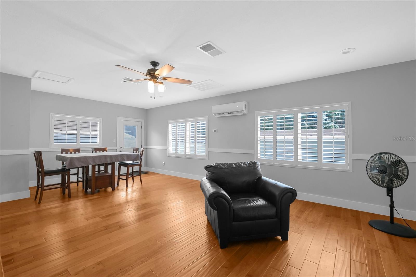 Image 46 of 68 For 18605 San Rio Circle