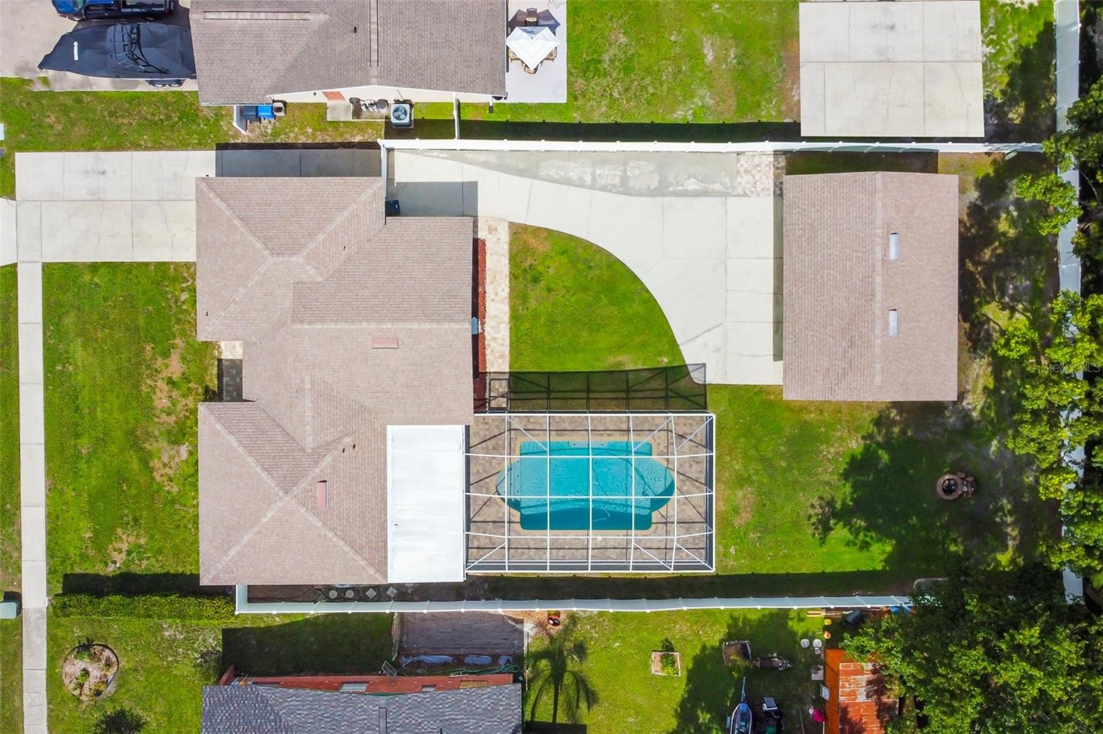 Image 6 of 68 For 18605 San Rio Circle