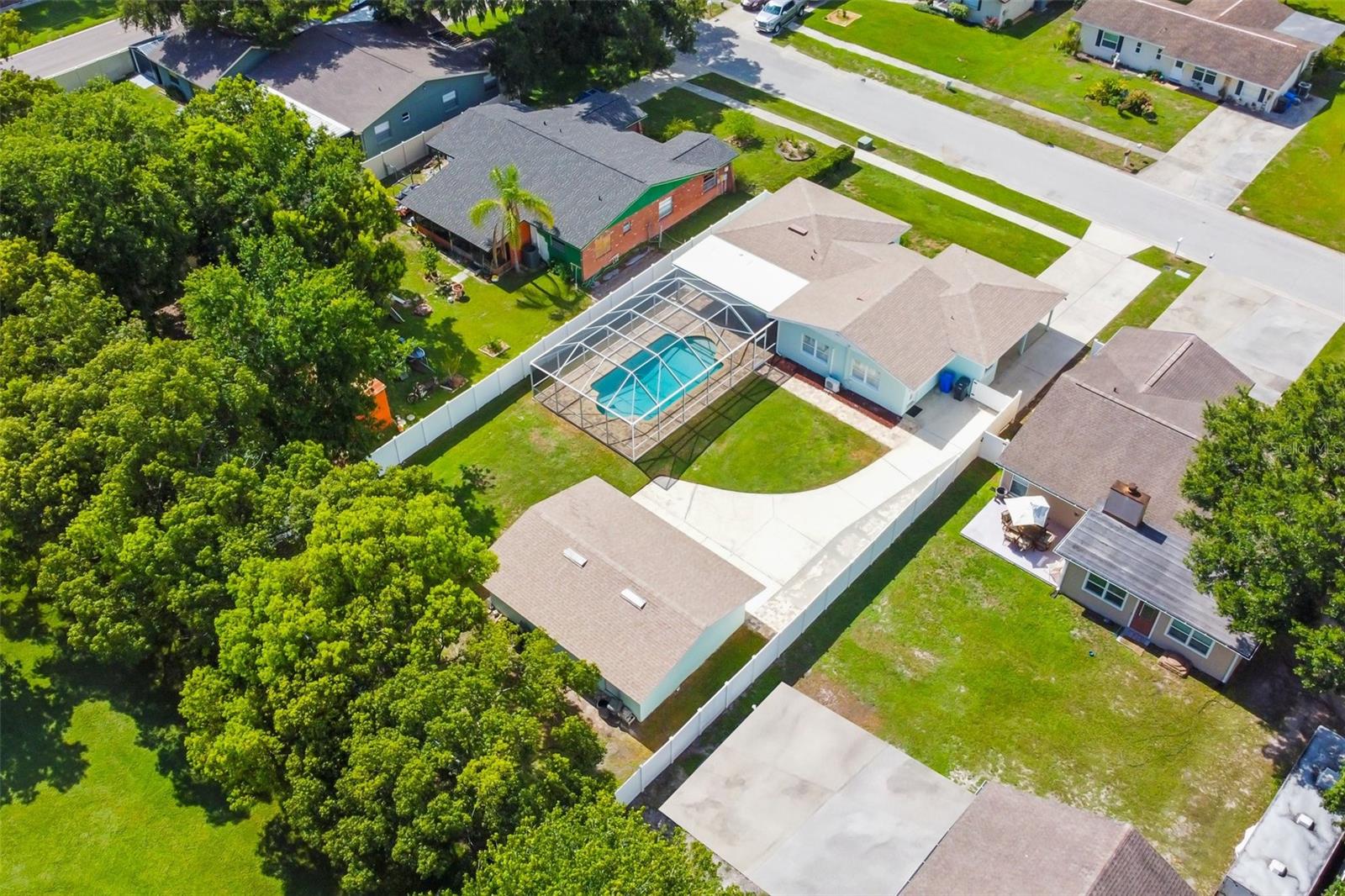 Image 7 of 68 For 18605 San Rio Circle