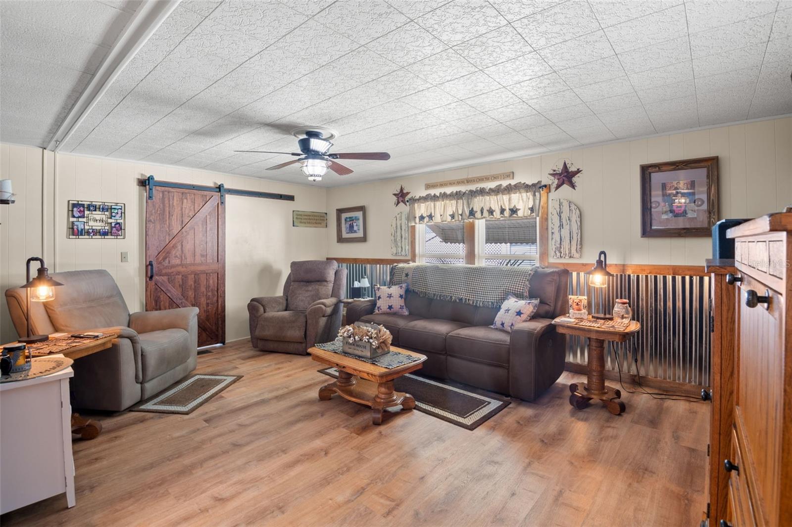 Image 10 of 24 For 7402 Grand Pine Drive