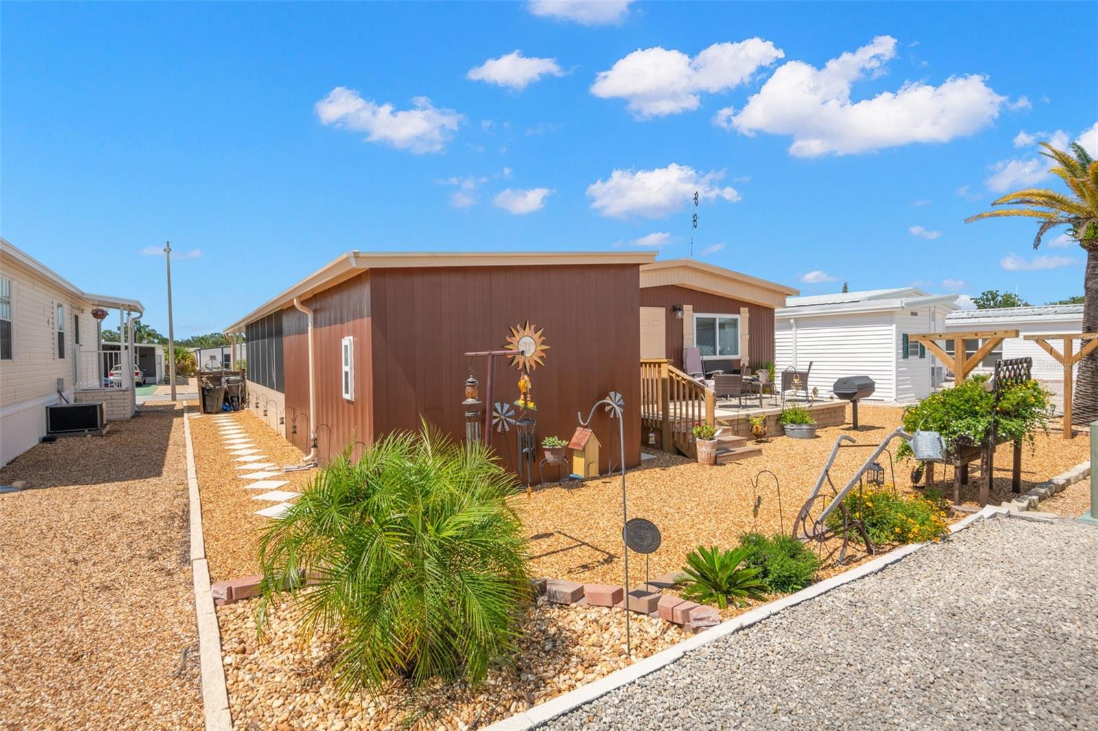 Image 4 of 24 For 7402 Grand Pine Drive