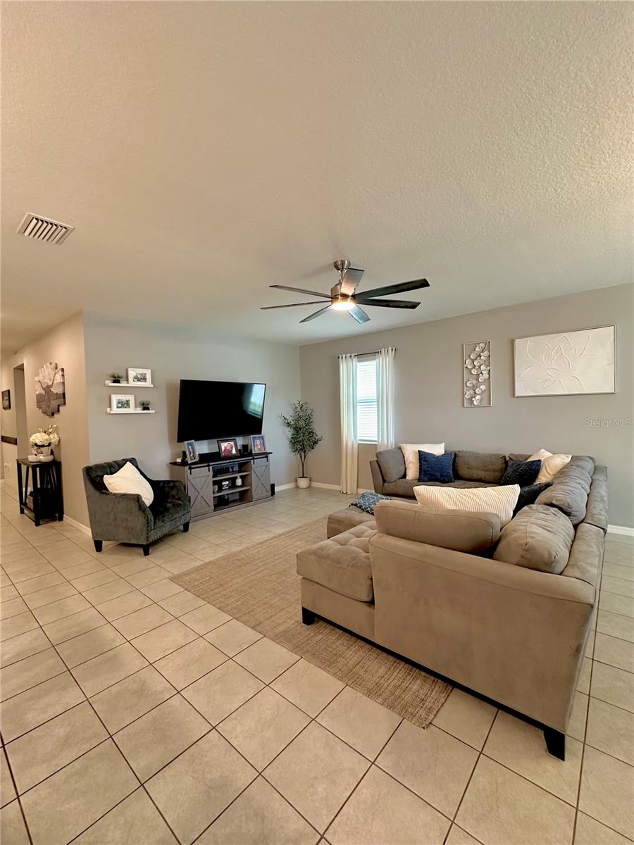 Image 7 of 27 For 12695 Aston Drive