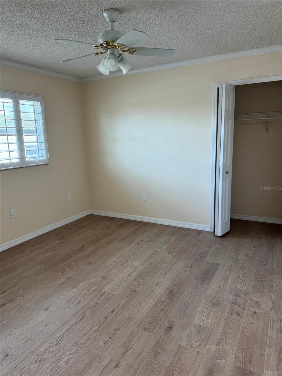 Listing photo id 11 for 4385 7th Isle Drive