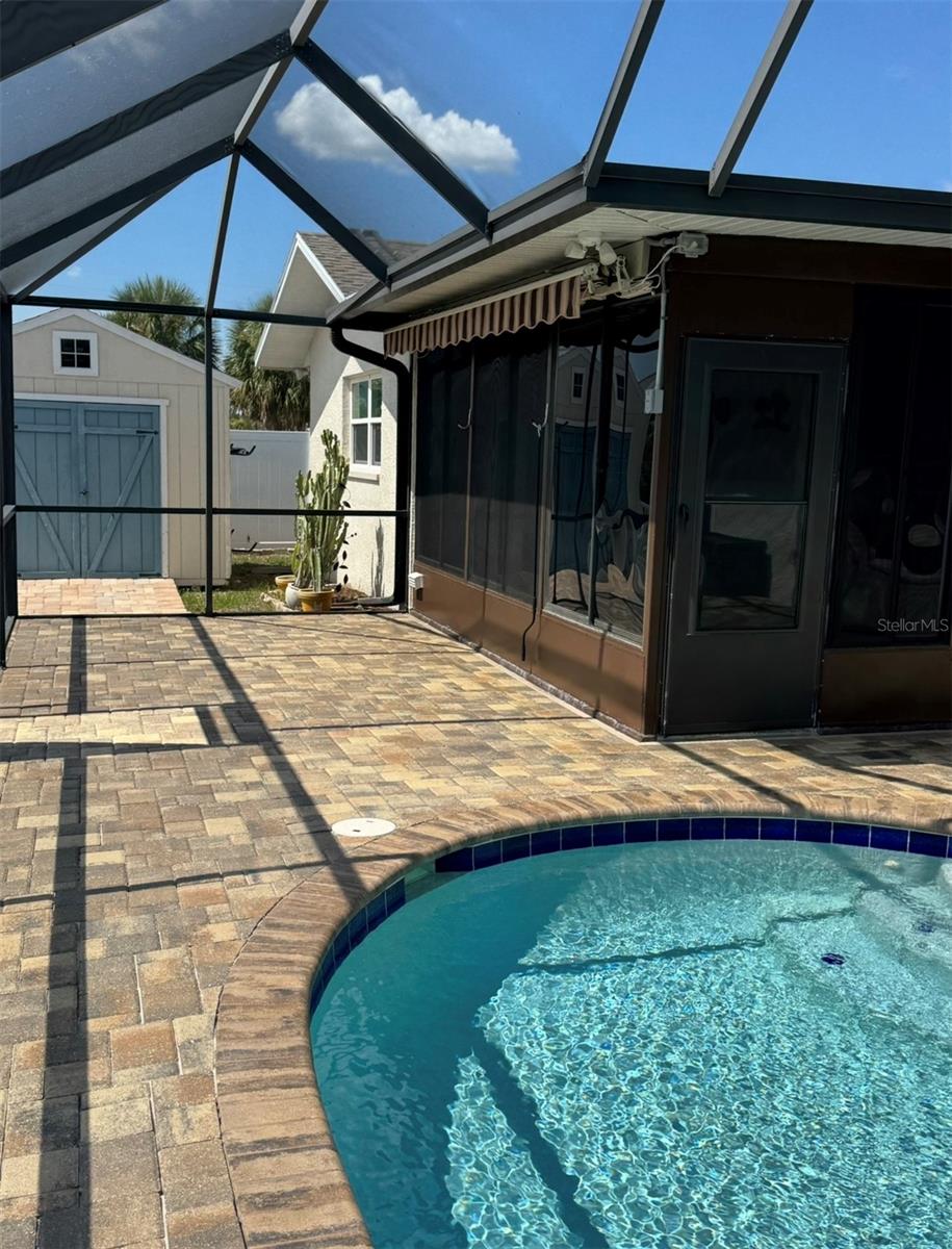 Listing photo id 18 for 4385 7th Isle Drive