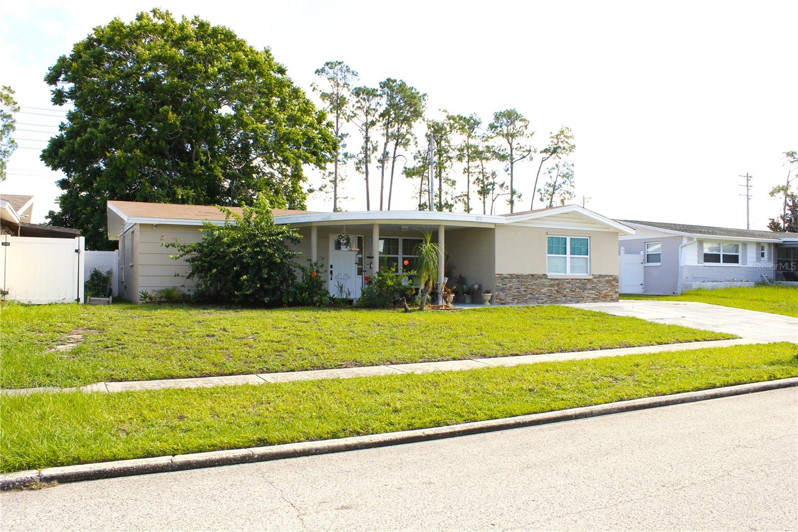 Image 3 of 55 For 5831 1st Avenue