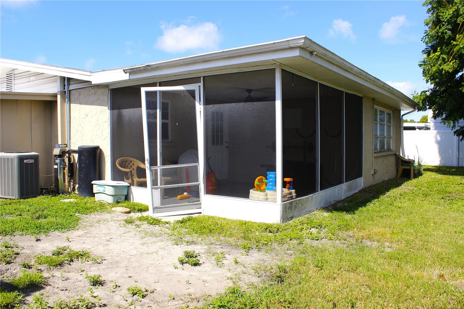 Image 41 of 55 For 5831 1st Avenue