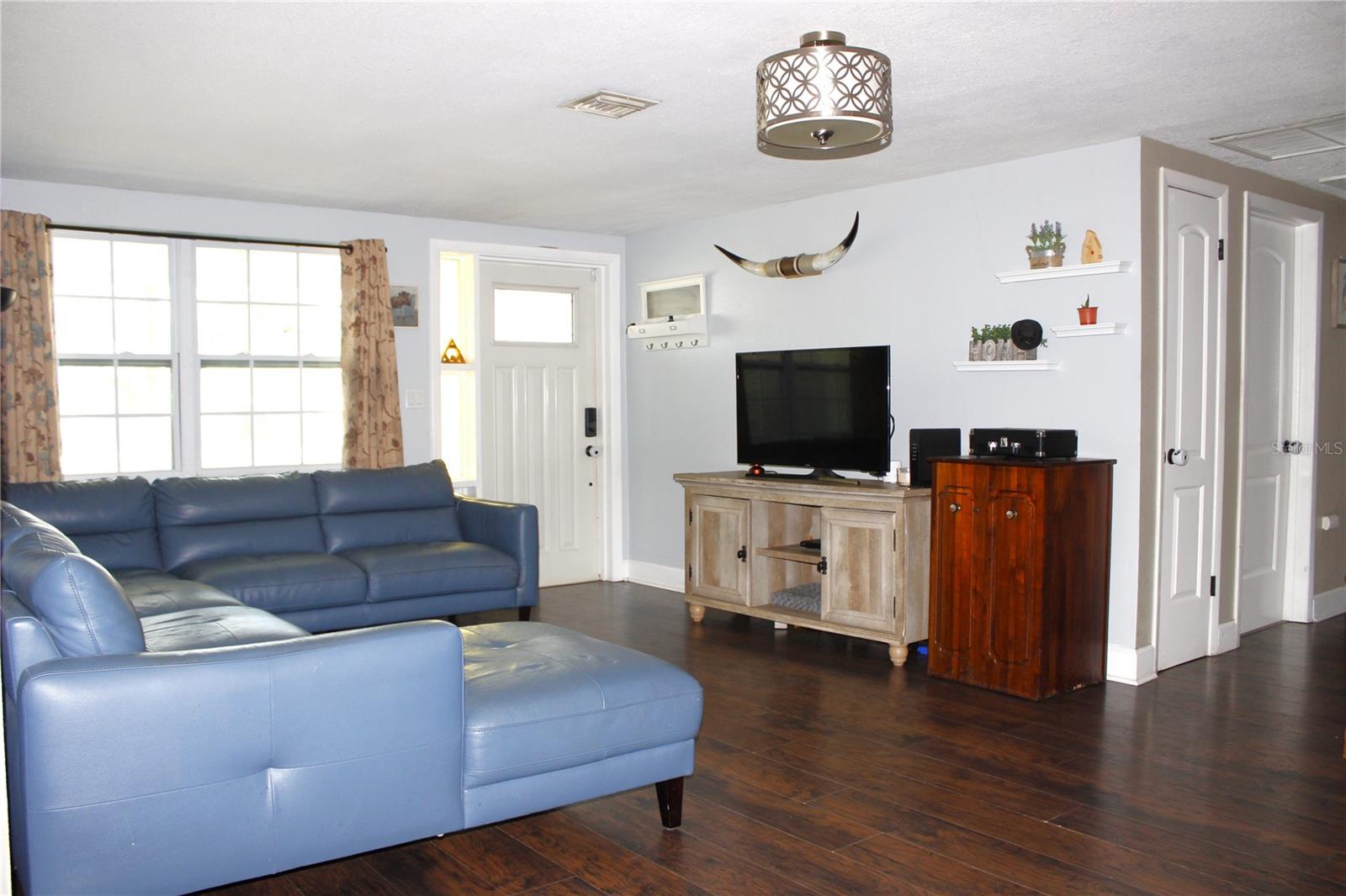 Image 8 of 55 For 5831 1st Avenue