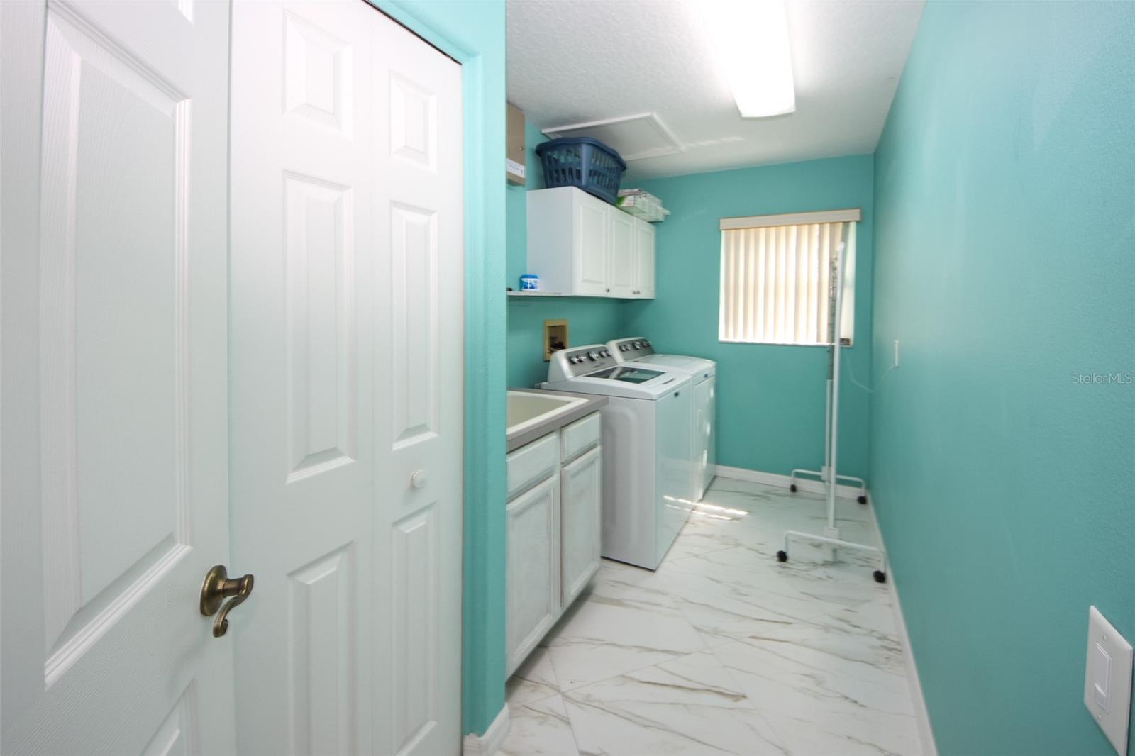 Image 16 of 47 For 8311 Coral Creek Loop
