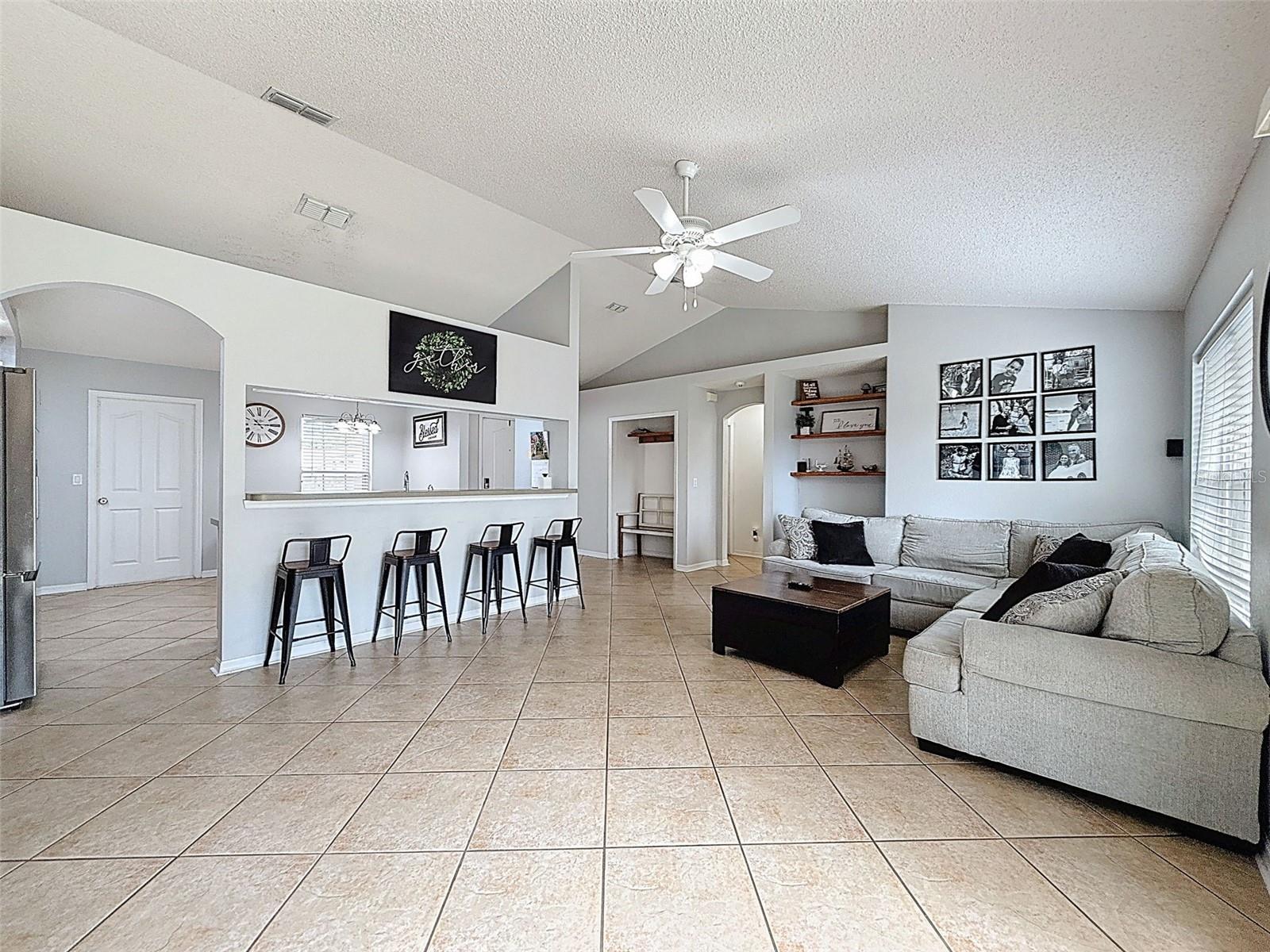 Listing photo id 19 for 6042 Sunday Road